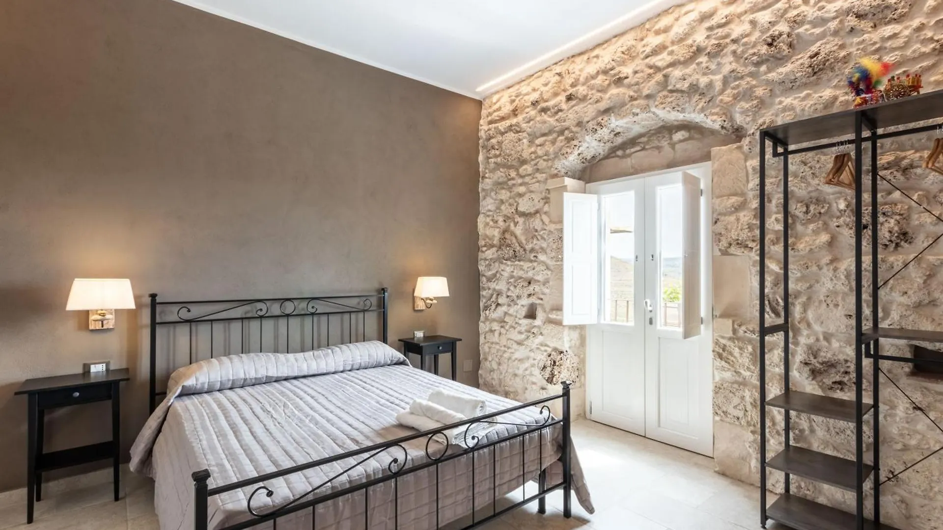 Farm stay Casale Micale Villa Noto Italy