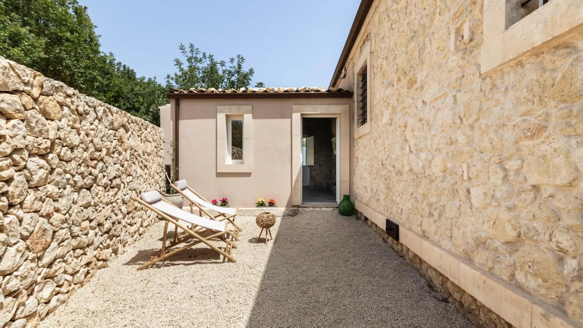 Farm stay Casale Micale Villa Noto Italy